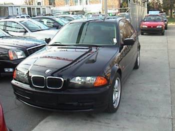 BMW 325 2001, Picture 1