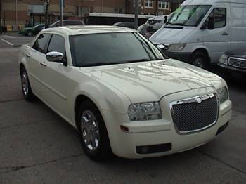 Chrysler 300 2005, Picture 4