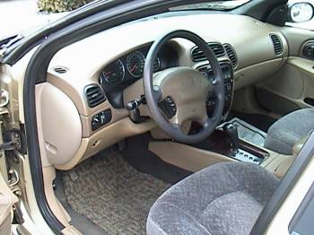 Chrysler Concord 1998, Picture 3