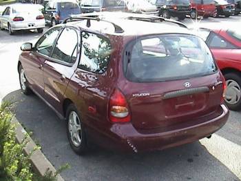 Hyundai Elantra 1999, Picture 3