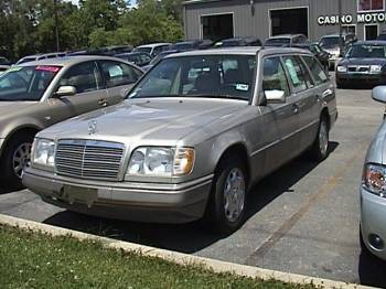 Mercedes E 320 1999, Picture 1