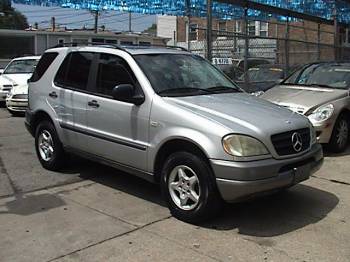 Mercedes ML 320 1999, Picture 4