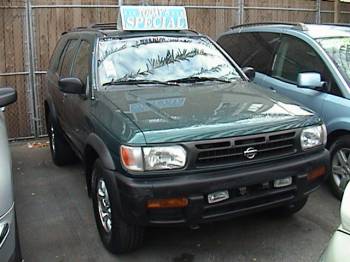 Nissan Pathfinder 1997, Picture 1