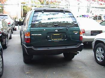 Nissan Pathfinder 1997, Picture 2