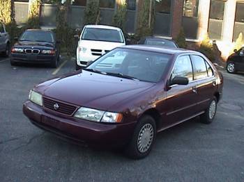 Nissan Sentra 1997, Picture 1